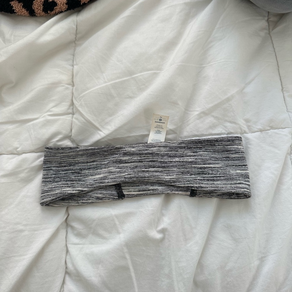 Grey lulu headband!